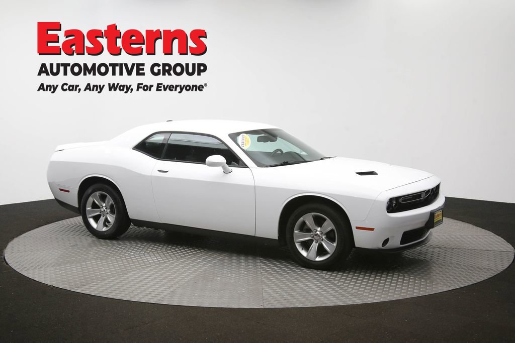Used 2022 Dodge Challenger SXT image 45