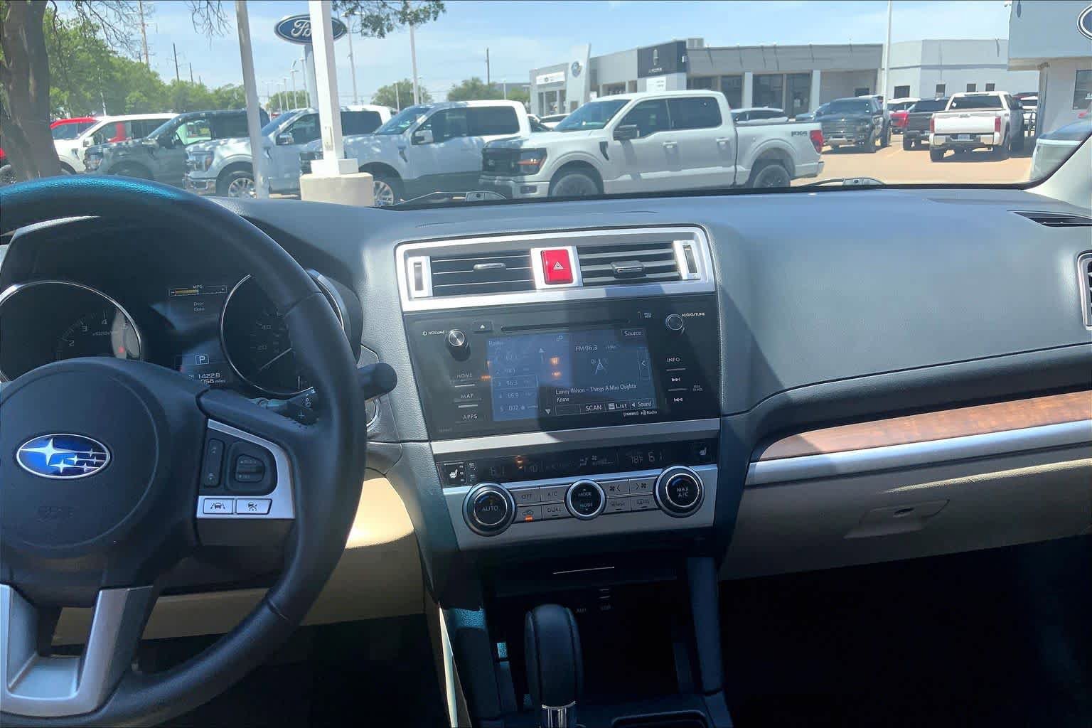 Used 2017 Subaru Outback 2.5i Limited AWD/4WD image 7