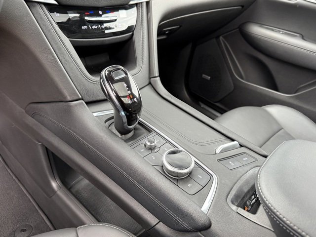 Used 2023 Cadillac XT5 Premium Luxury image 23