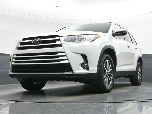 Used 2019 Toyota Highlander XLE image 15