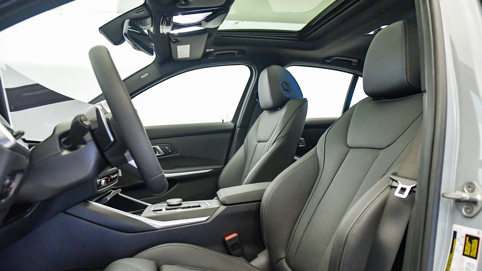 New 2026 BMW 330i Sedan w/ M Sport Package image 20