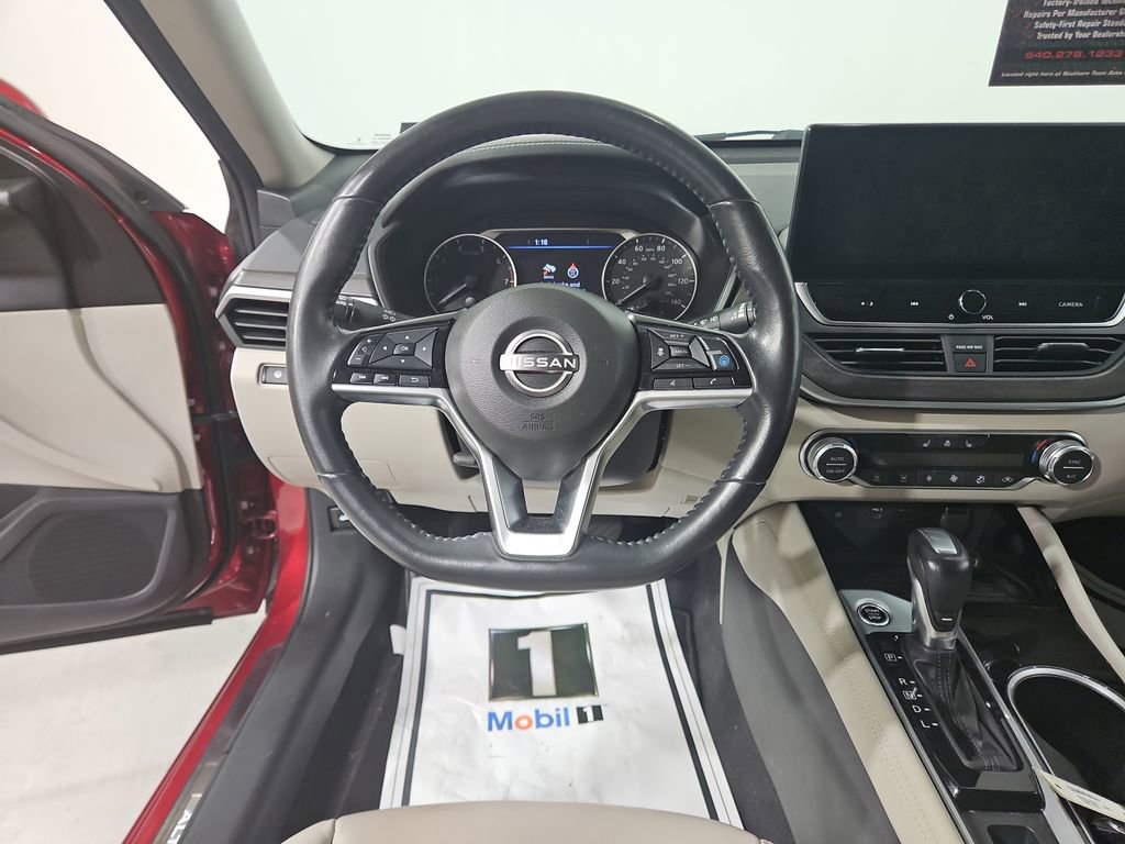 Used 2023 Nissan Altima 2.5 SL FWD image 14