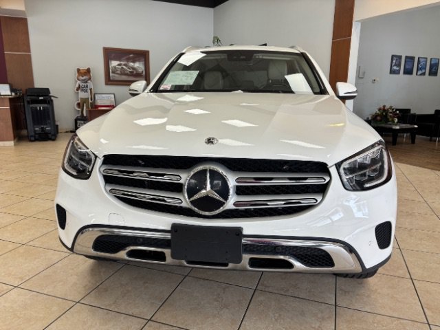 Used 2022 Mercedes-Benz GLC 300 4MATIC image 2