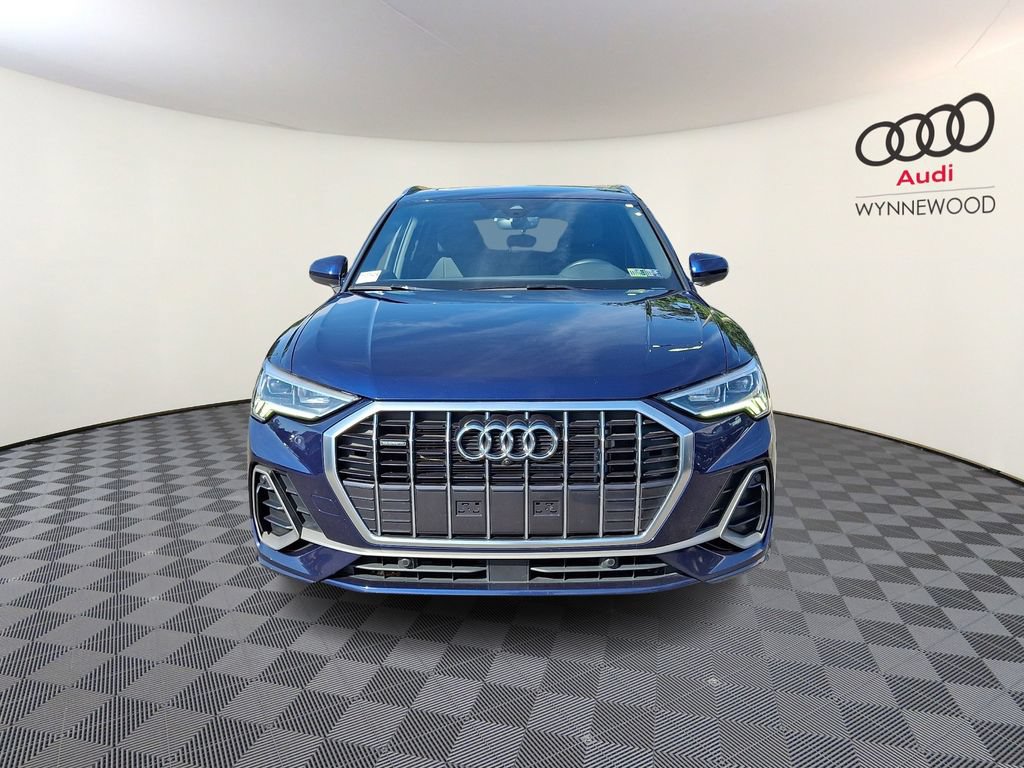 Used 2022 Audi Q3 2.0T Premium Plus AWD/4WD image 2