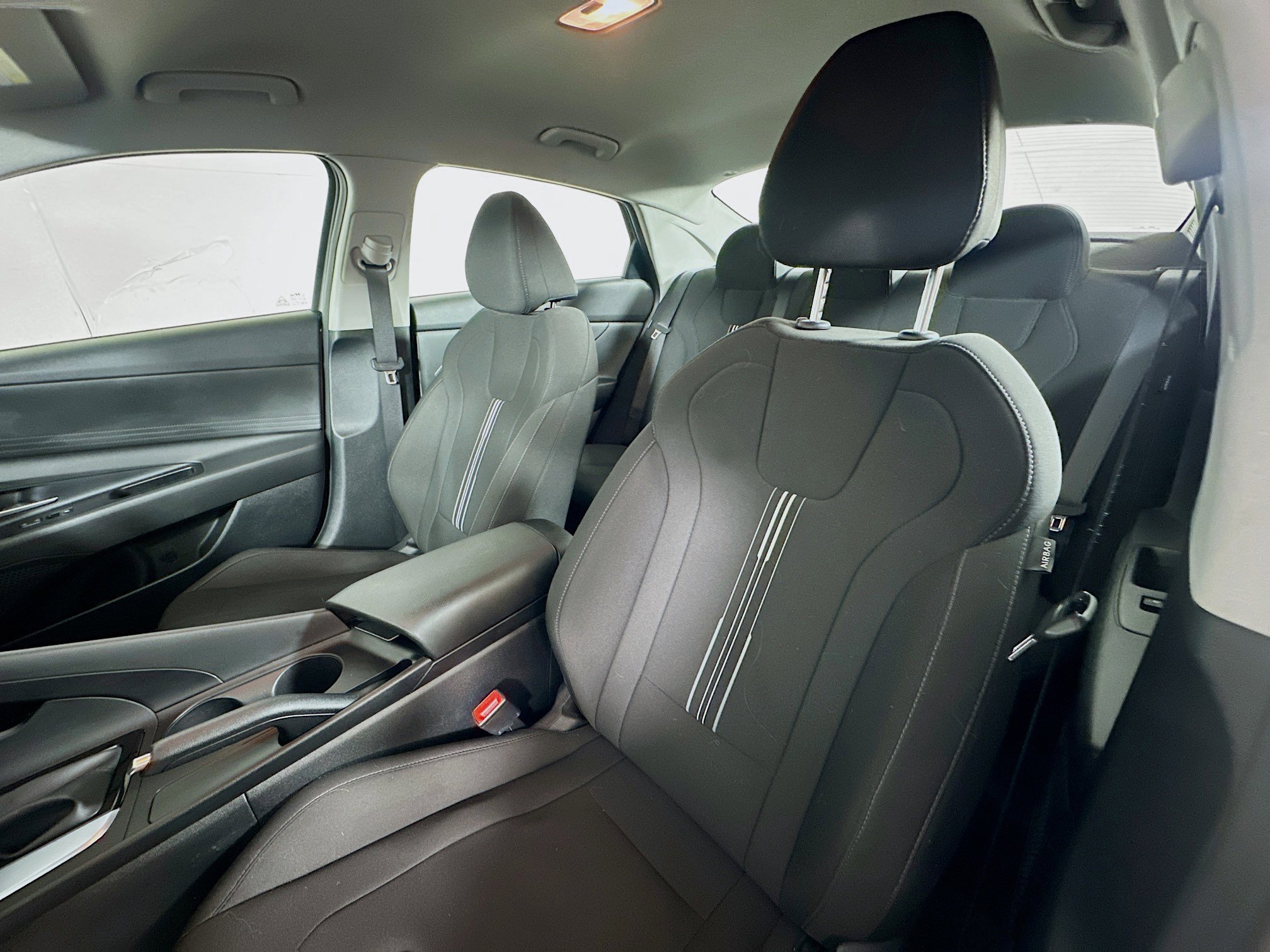 Used 2024 Hyundai Elantra SEL image 20