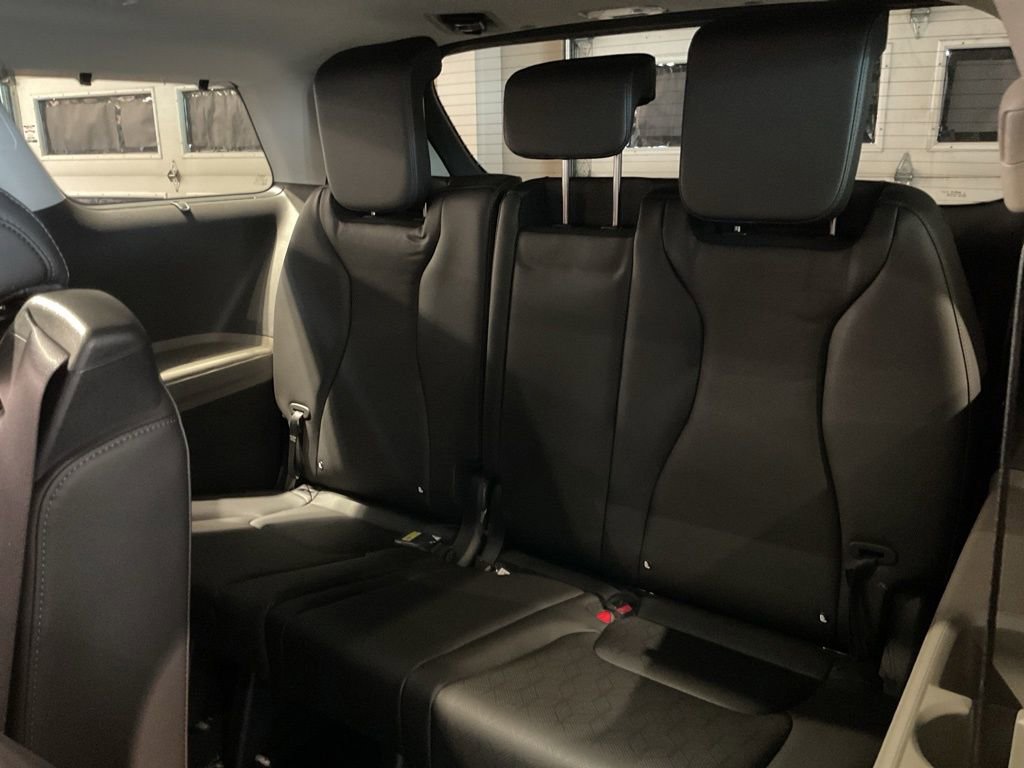 New 2026 Kia Carnival SX FWD image 21