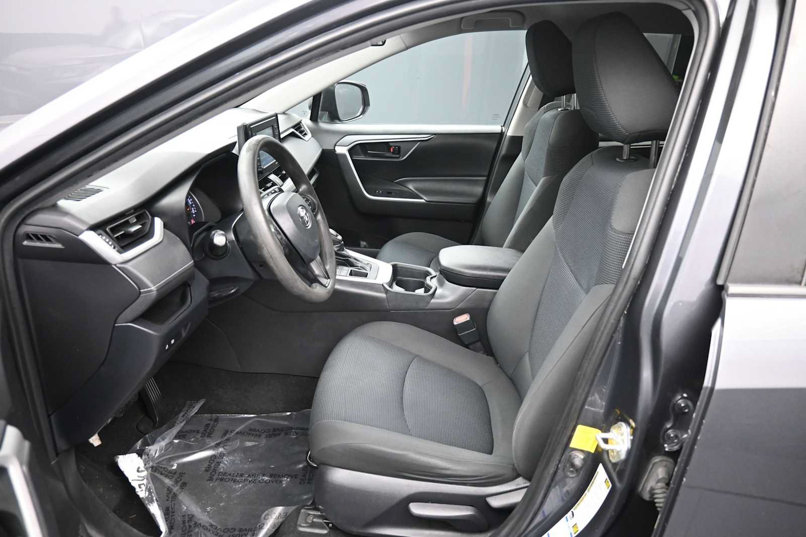 Used 2020 Toyota RAV4 LE w/ All Weather Liner Package AWD/4WD image 18