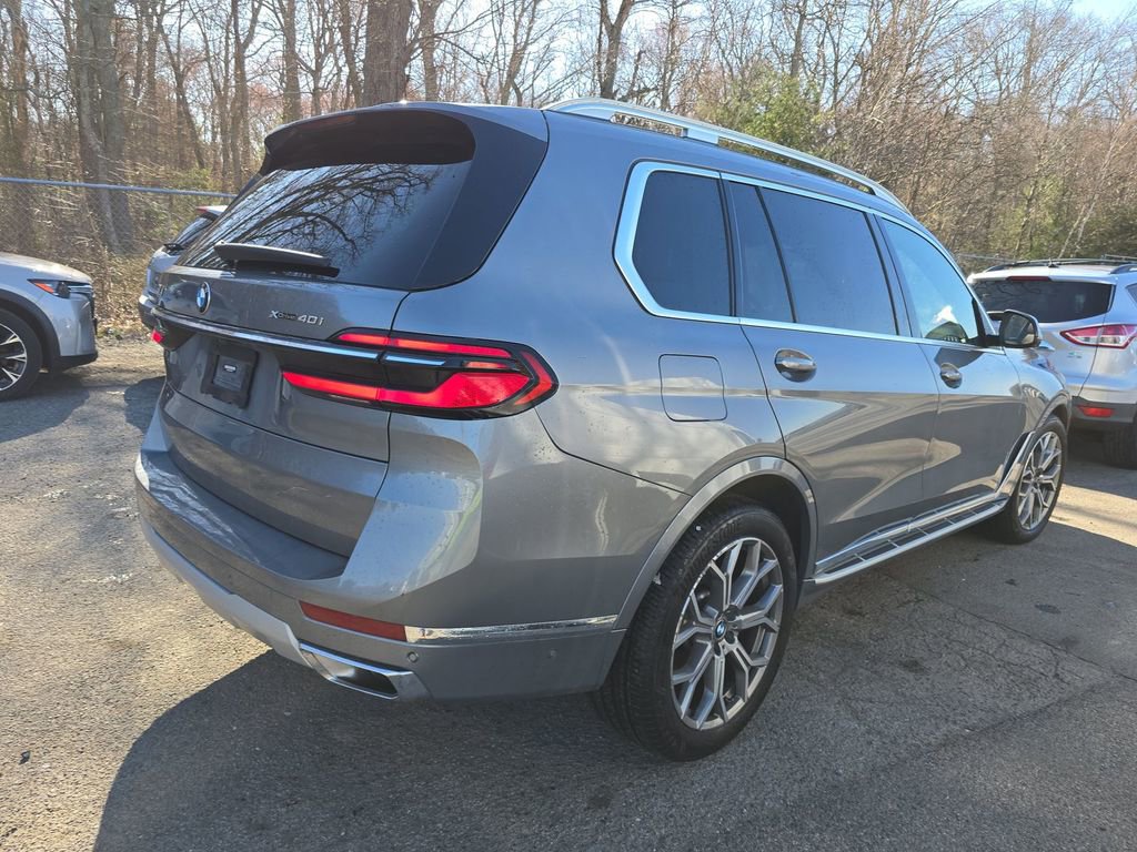 Used 2023 BMW X7 xDrive40i w/ Premium Package AWD/4WD image 2