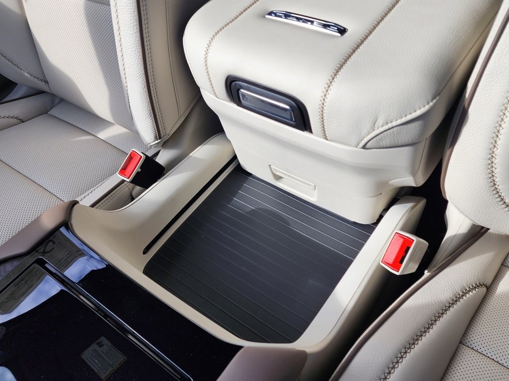 New 2026 GMC Yukon XL Denali w/ Sun & Power Step Package image 38