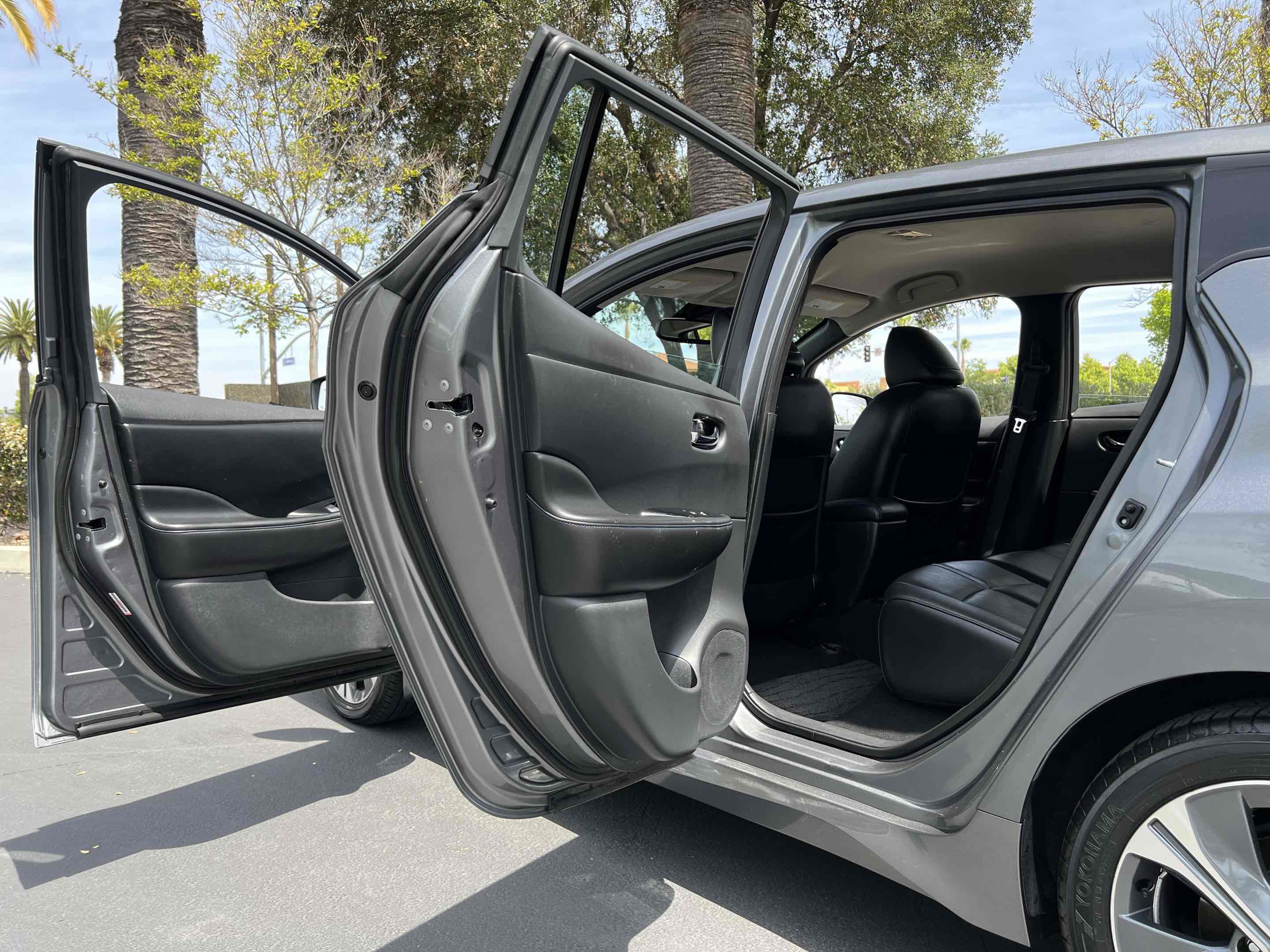 Used 2019 Nissan Leaf SL Plus w/ Protection Package FWD image 39