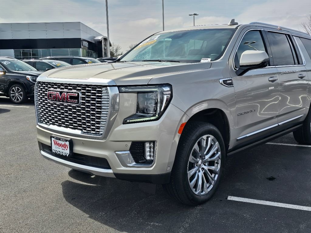 Certified 2023 GMC Yukon XL Denali w/ Denali Reserve Package image 13