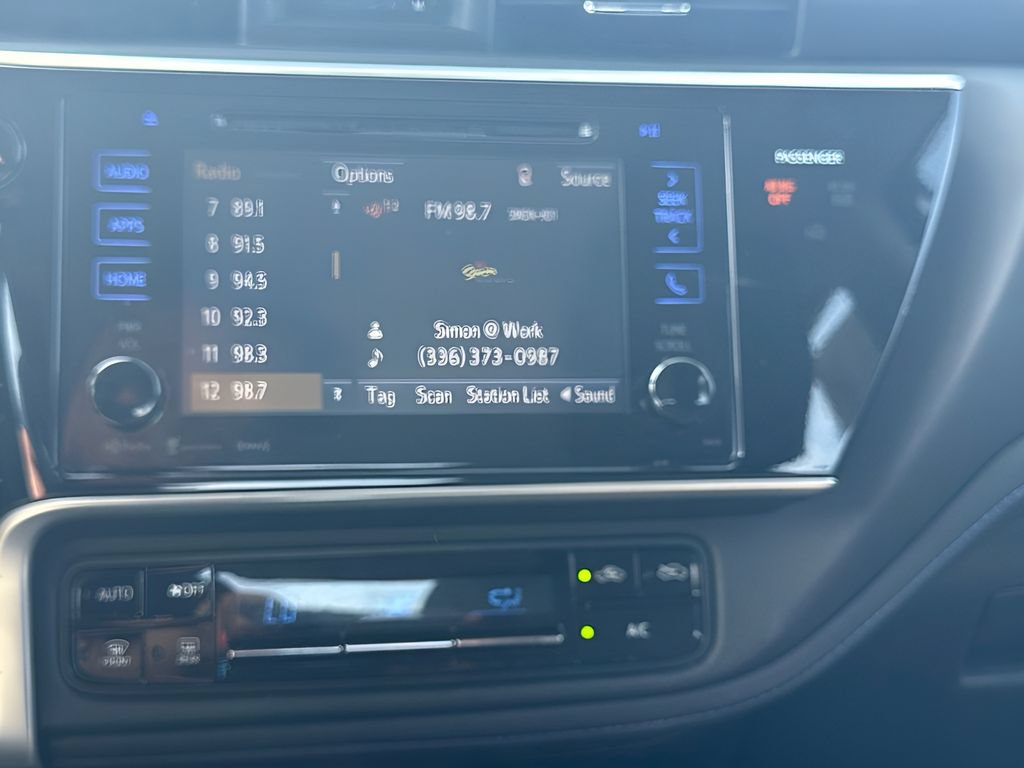 Used 2017 Toyota Corolla SE FWD image 11