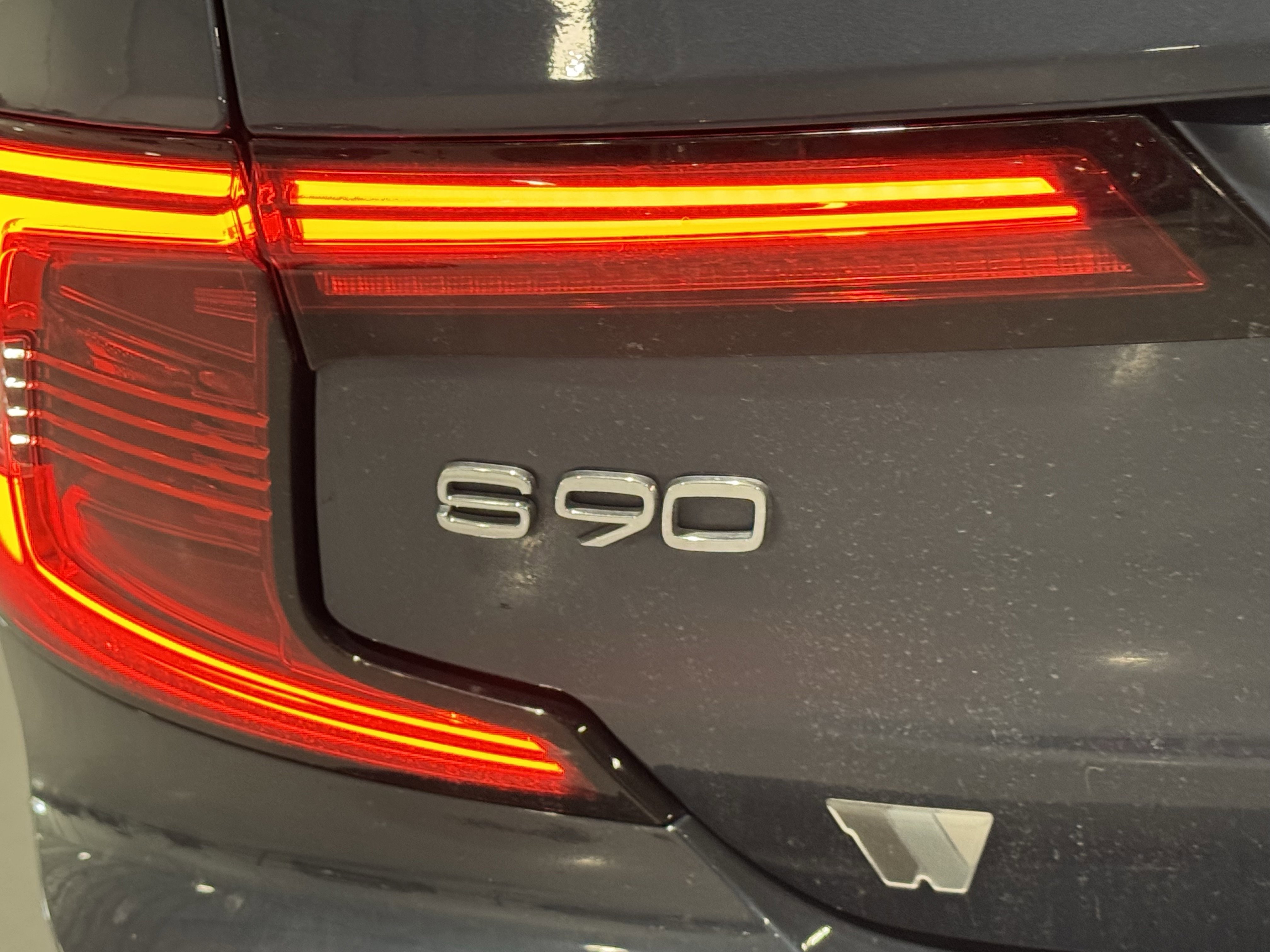 Used 2023 Volvo S90 B6 Ultimate w/ Protection Package Premier image 53