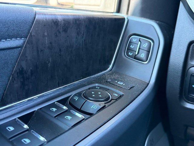 Used 2024 Ford F350 Lariat w/ Lariat Ultimate Package AWD/4WD image 25