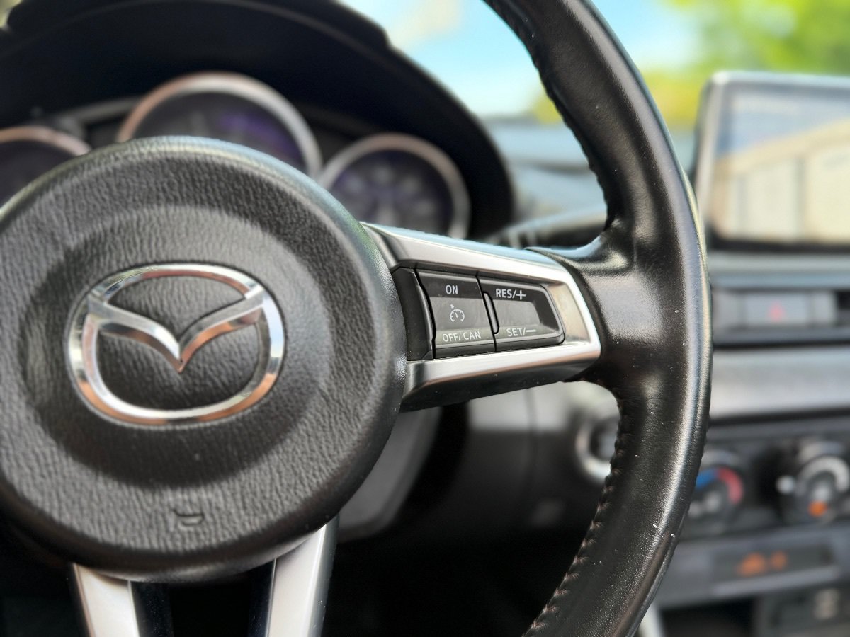 Used 2017 MAZDA MX-5 Miata Club RWD image 21