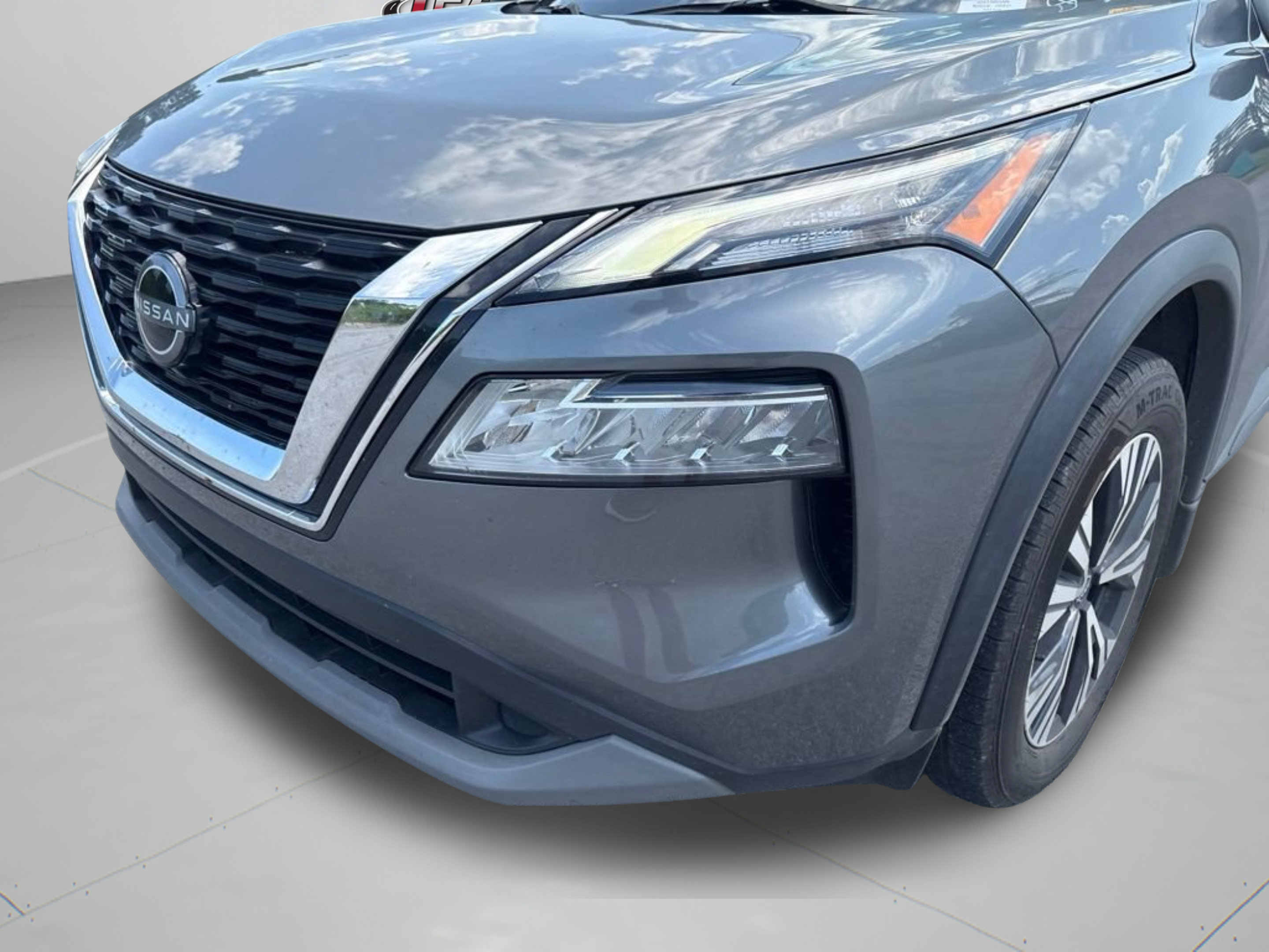 Used 2023 Nissan Rogue SV w/ SV Premium B Package FWD image 31