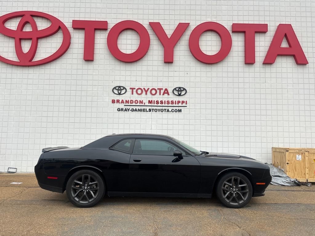 Used 2022 Dodge Challenger SXT w/ Blacktop Package image 4