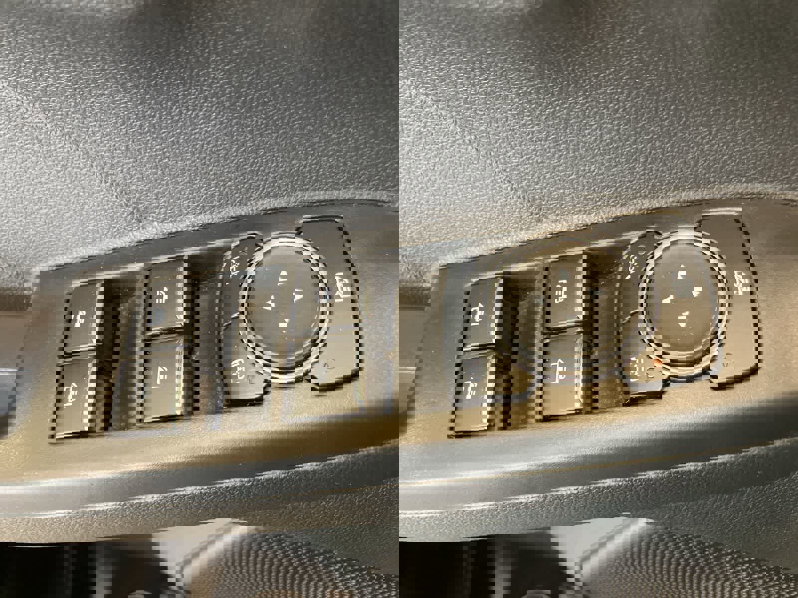 Used 2023 Ford Escape ST-Line Select AWD/4WD image 13