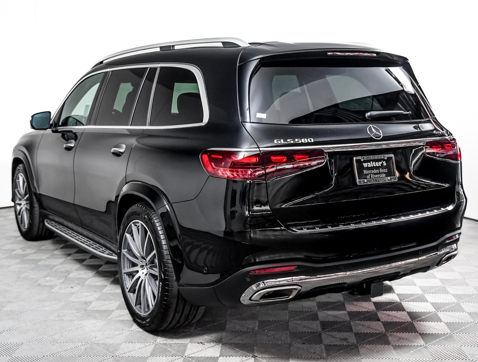 New 2026 Mercedes-Benz GLS 580 4MATIC image 2