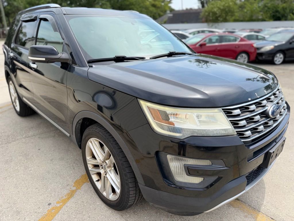 Used 2017 Ford Explorer Limited w/ Class II Trailer Tow Package FWD image 7