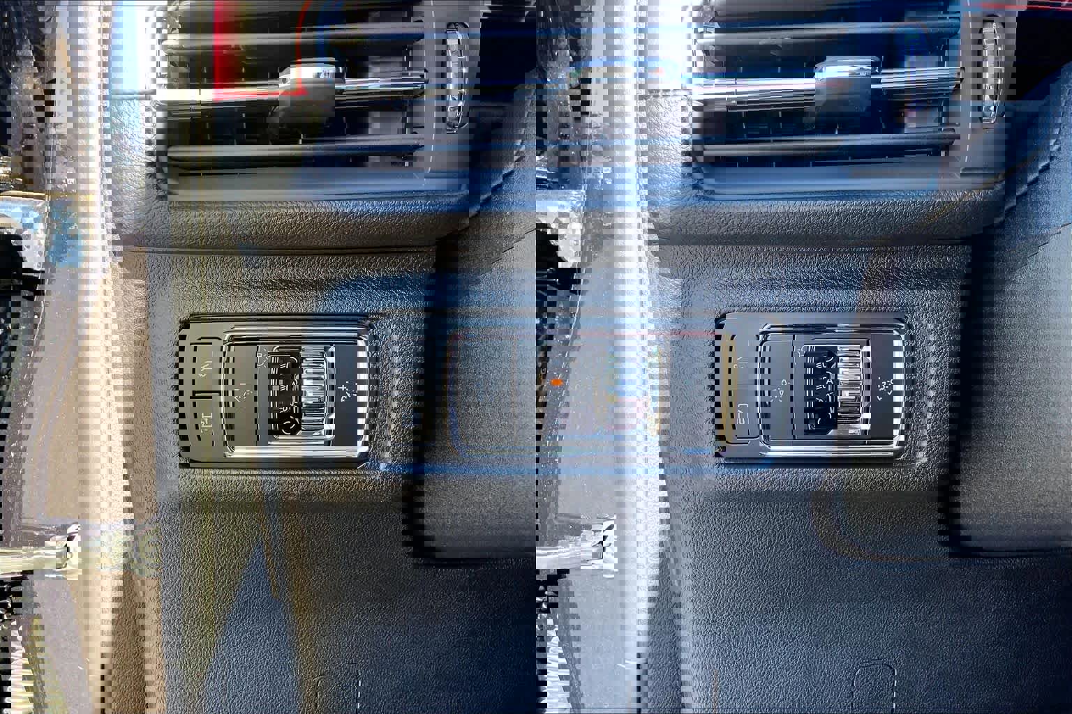 New 2026 Lincoln Corsair Grand Touring image 20