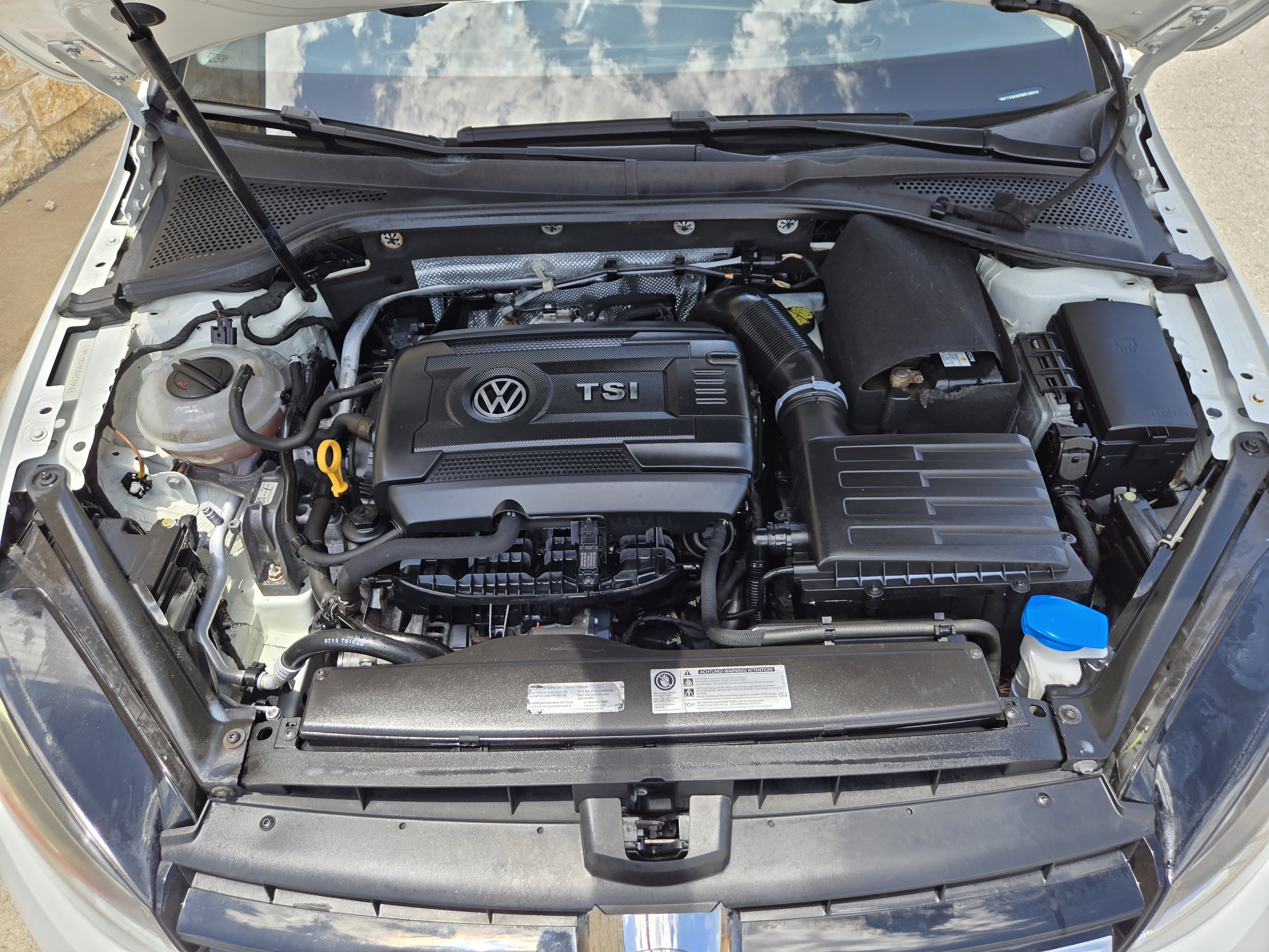 Used 2015 Volkswagen Golf SE w/ Lighting Package FWD image 15