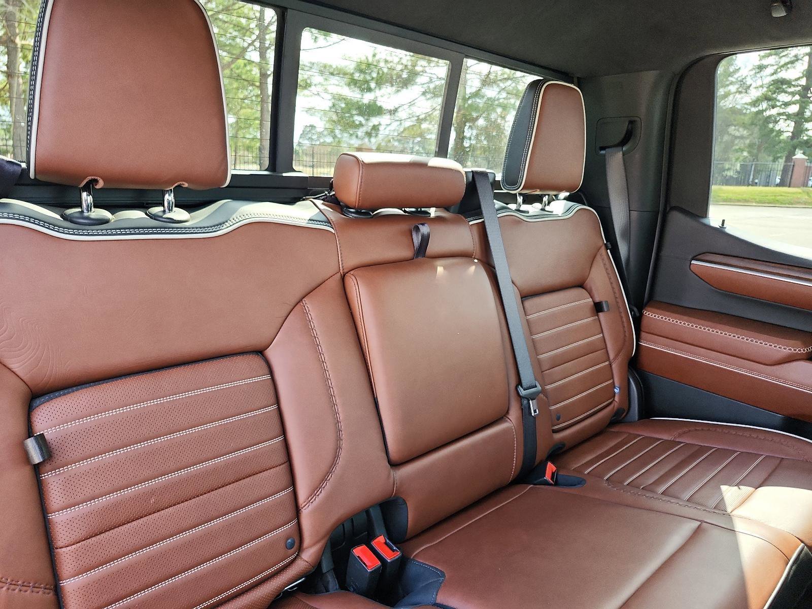 Used 2024 GMC Sierra 1500 Denali Ultimate image 10