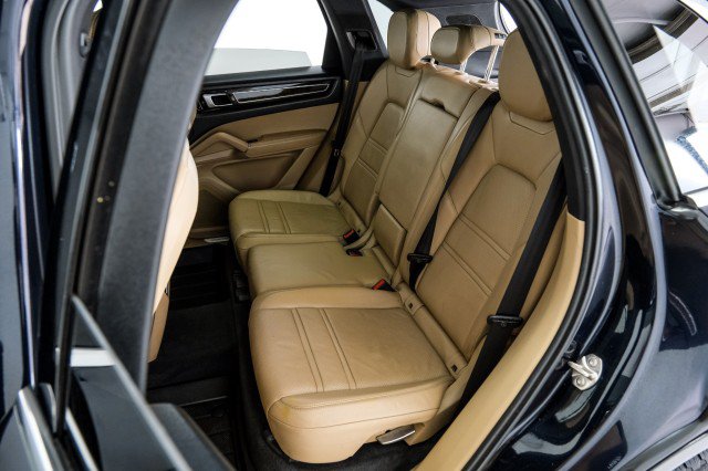 Used 2019 Porsche Cayenne AWD/4WD image 37