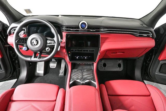 New 2025 Maserati Grecale Modena image 6