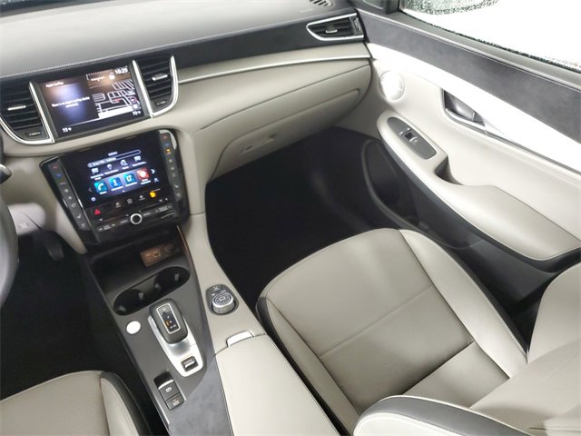 Used 2023 INFINITI QX50 Sensory image 17