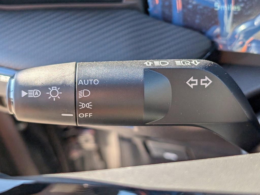 New 2025 Nissan Kicks SR image 24