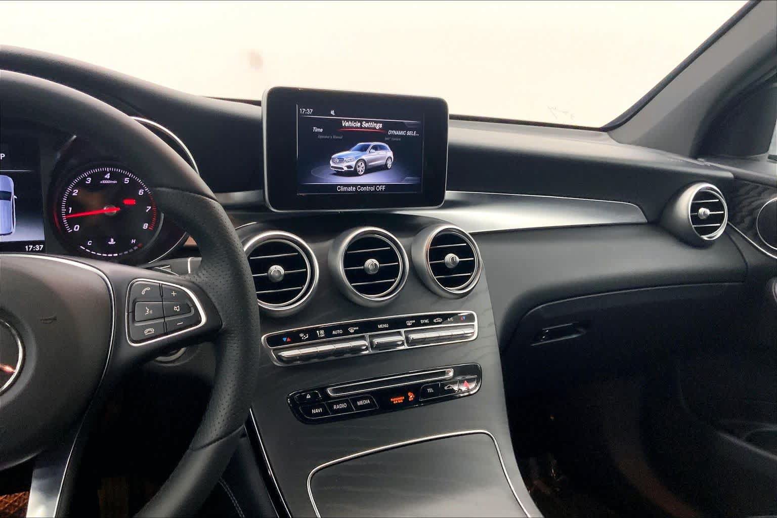 Used 2018 Mercedes-Benz GLC 300 image 25