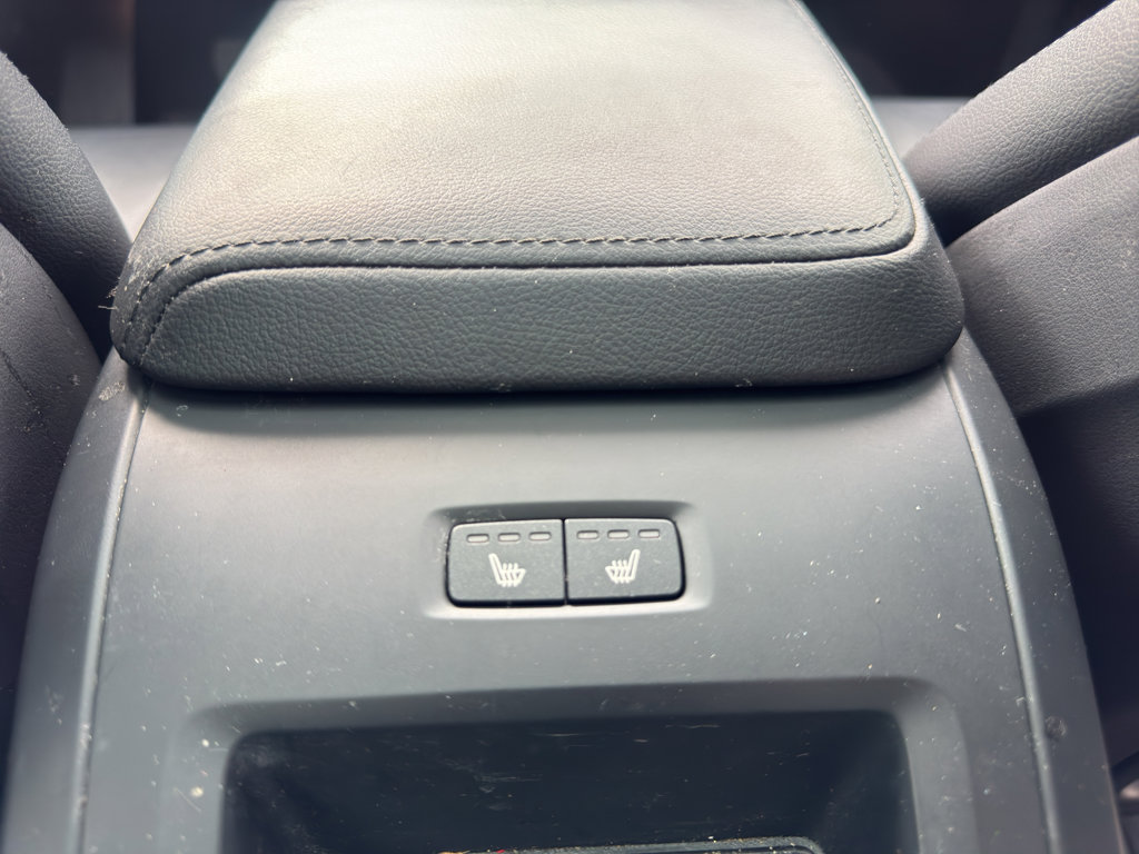 Used 2023 Volvo XC60 B5 Core w/ Climate Package image 17