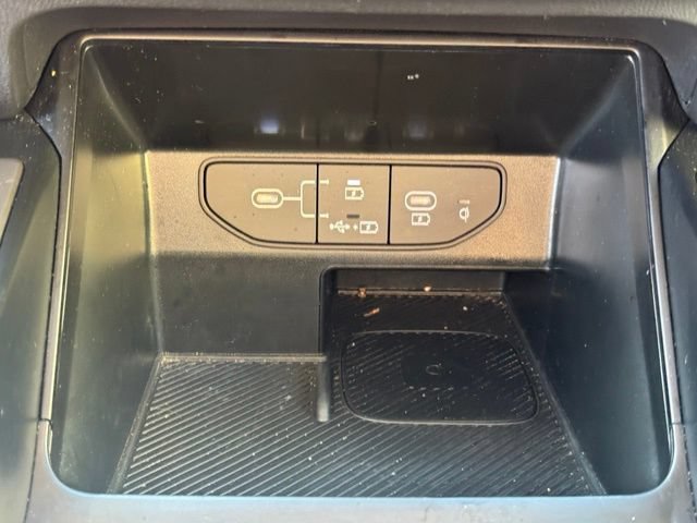 Used 2025 Kia Sorento S FWD image 20