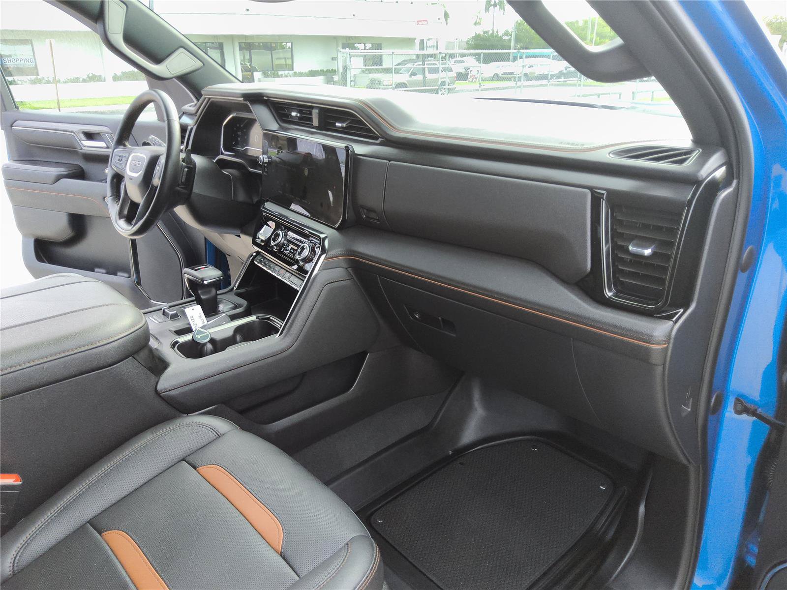Used 2023 GMC Sierra 1500 AT4 w/ AT4 Premium Package AWD/4WD image 31