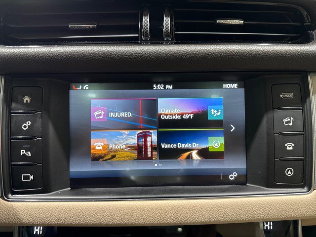 Used 2017 Jaguar XF Prestige RWD image 59
