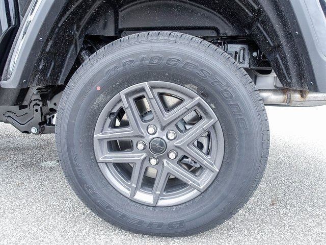 New 2026 Jeep Gladiator Sport AWD/4WD image 11