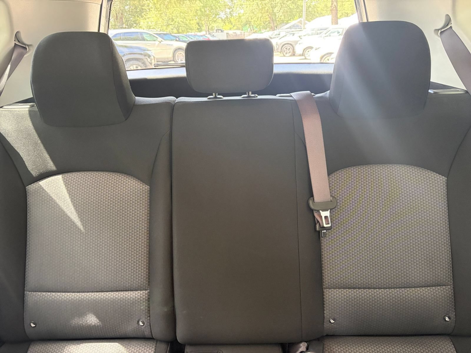 Used 2025 Kia Soul LX w/ LX Technology Package FWD image 35