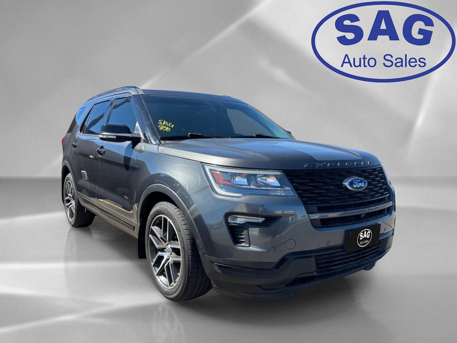 Used 2018 Ford Explorer Sport w/ Equipment Group 401A AWD/4WD image 2