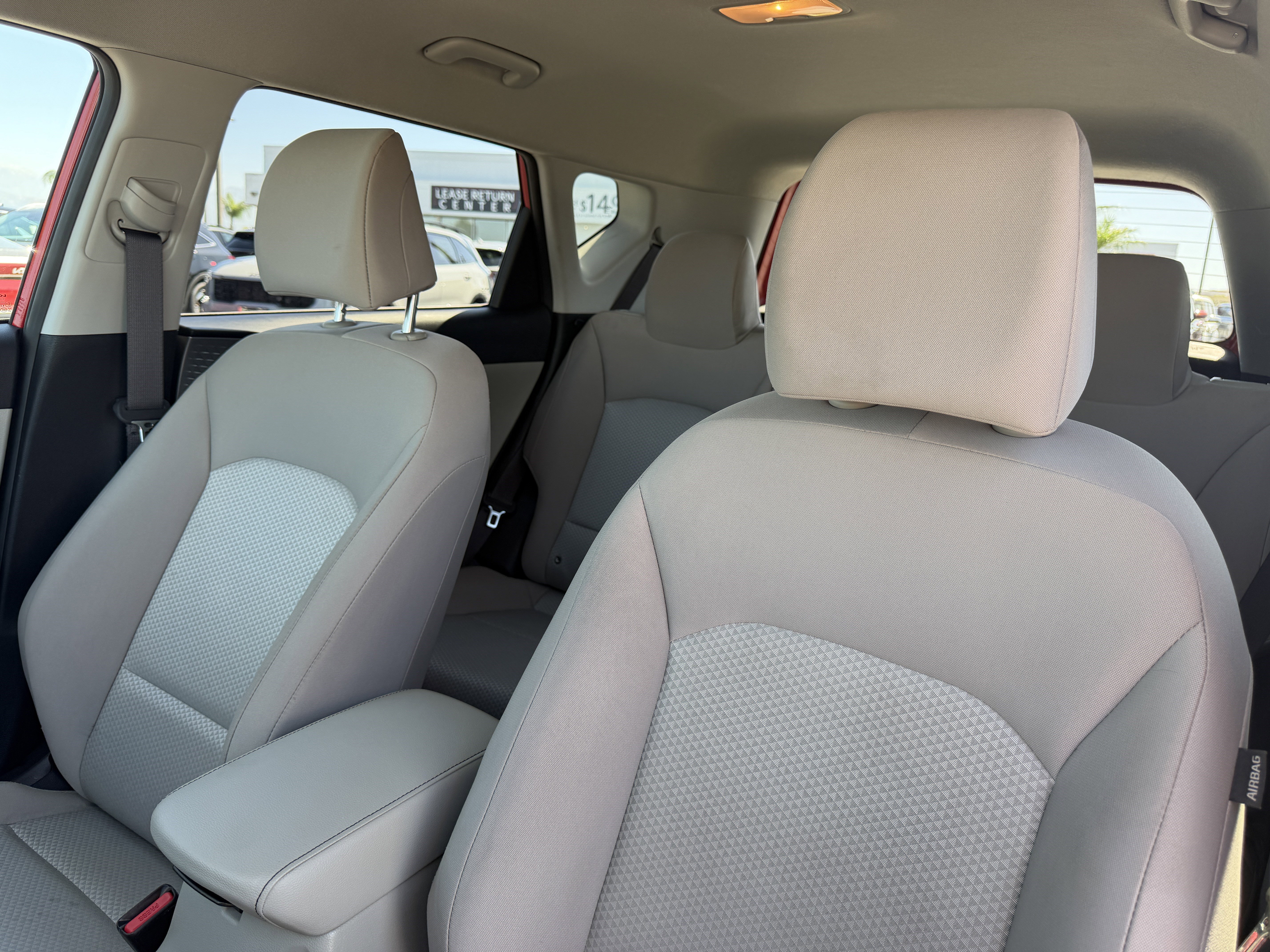 Used 2022 Kia Soul LX image 16