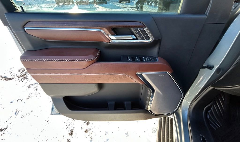 Used 2024 GMC Sierra 2500 Denali Ultimate image 11