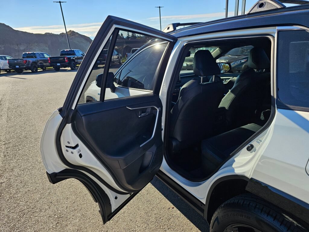 Used 2019 Toyota RAV4 XSE AWD/4WD image 23