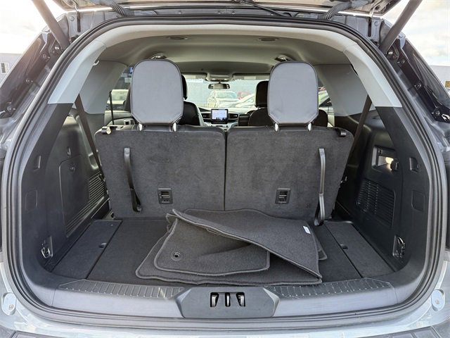 Certified 2023 Ford Explorer XLT w/ Equipment Group 202A image 27