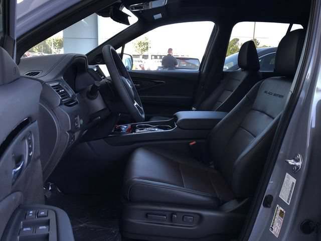New 2026 Honda Ridgeline Black Edition image 9
