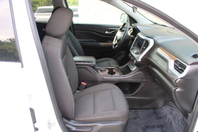Used 2023 GMC Acadia SLE FWD image 10