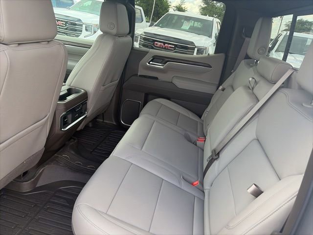 New 2026 GMC Sierra 1500 SLT w/ SLT Premium Plus Package AWD/4WD image 11