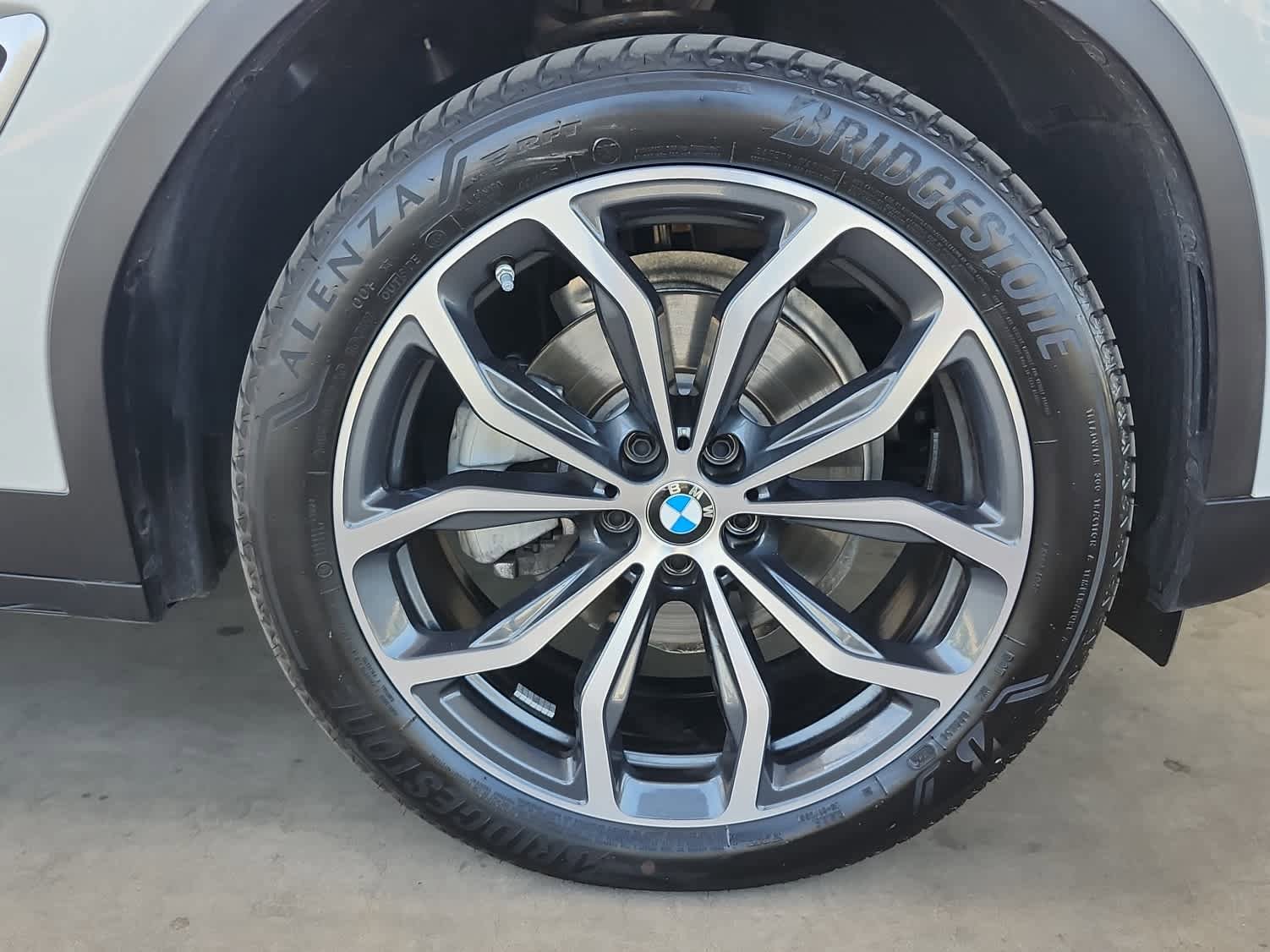 Used 2025 BMW X4 xDrive30i w/ Premium Package AWD/4WD image 8