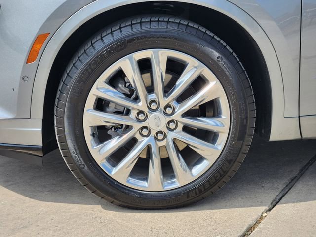 Used 2025 Cadillac XT6 Premium Luxury w/ Technology Package image 10