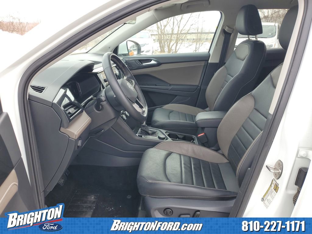 Used 2022 Volkswagen Taos SEL image 10