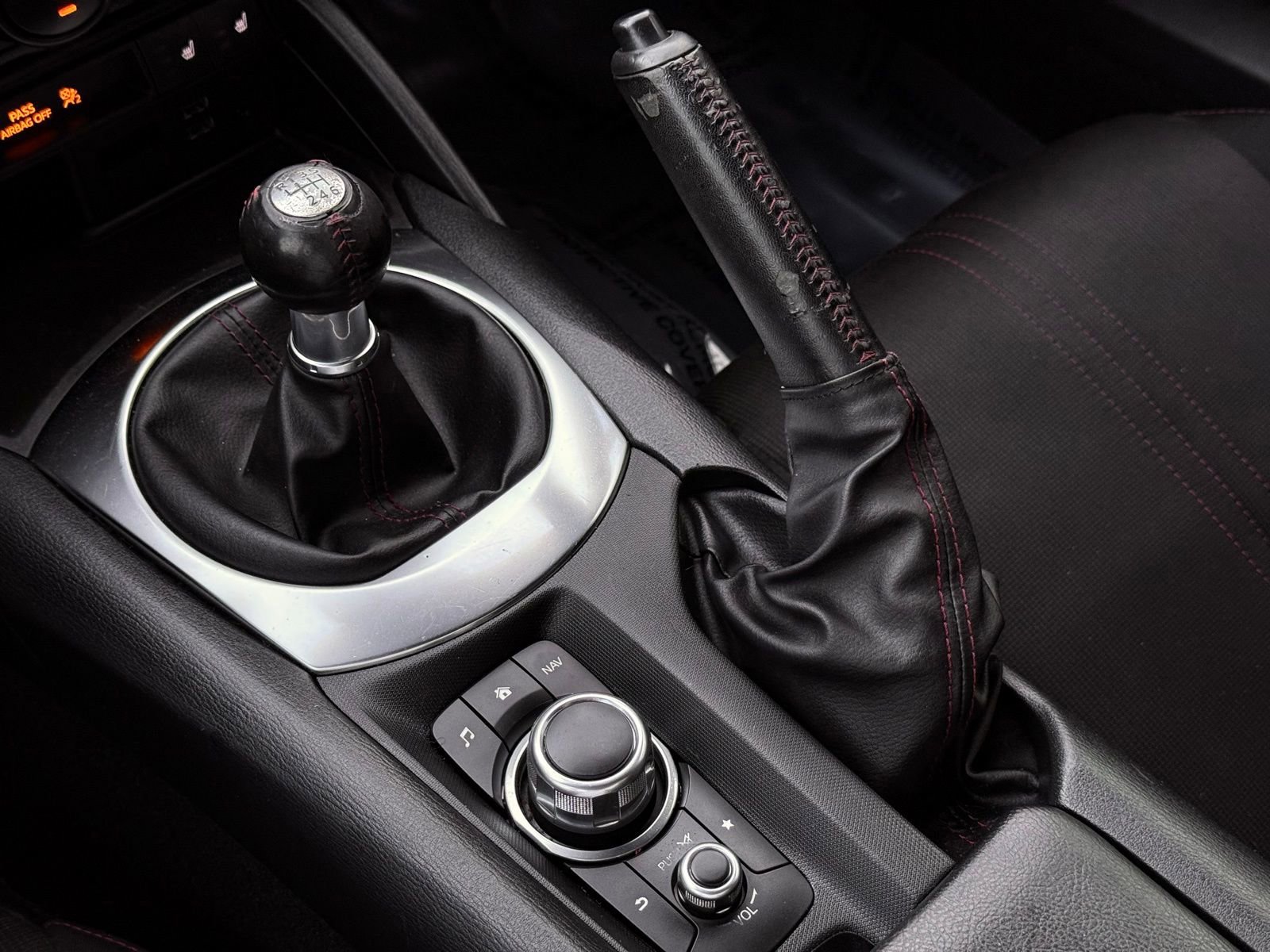 Used 2018 MAZDA MX-5 Miata Club image 48